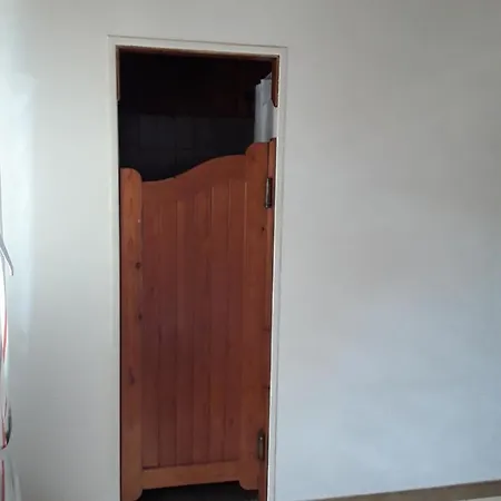 Agreable Maison Dans Calme A 50 M Climatisee Et Wi-fi Gratuit Holiday home